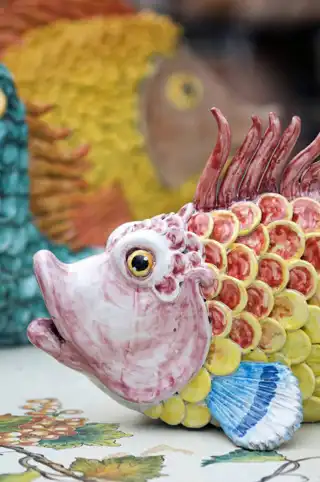 pesce-in-ceramica-keramos-realizzato-interamente-a-mano